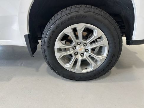 Used 2024 Chevrolet Silverado 1500 LTZ AWD/4WD image 14