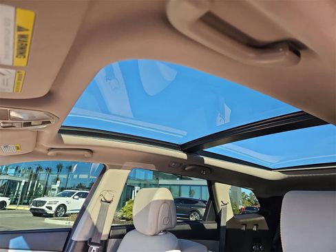 Used 2017 Hyundai Santa Fe Limited image 29