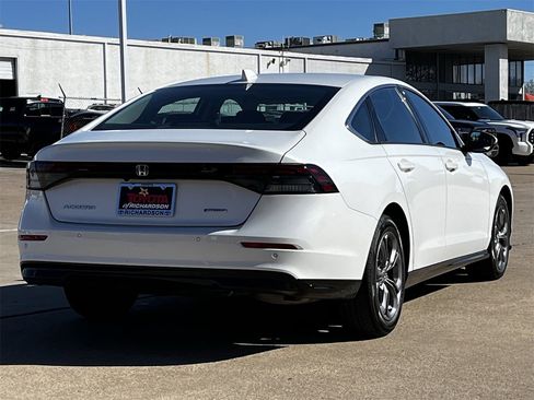 Used 2023 Honda Accord EX-L image 4