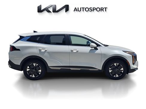 Used 2026 Kia Sportage LX FWD image 7