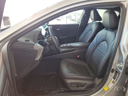 Used 2021 Toyota Avalon Limited w/ Advanced Safety Package image 8