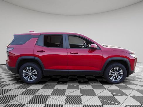 Certified 2026 Chevrolet Equinox LT FWD image 8