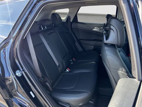 Used 2026 Kia Sportage SX image 19