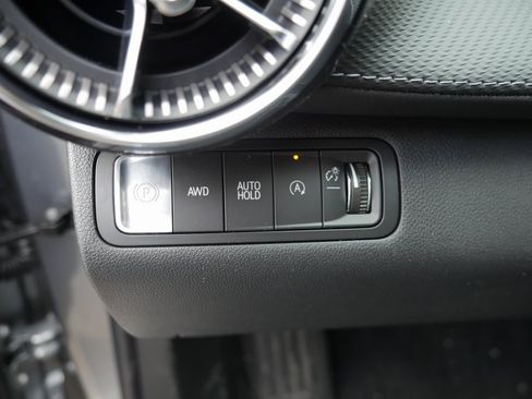 New 2026 Chevrolet Equinox LT w/ Convenience Package II image 8