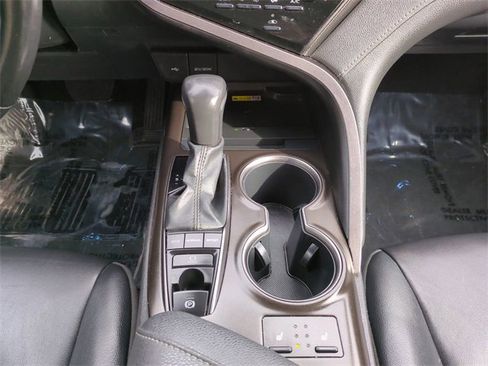 Used 2023 Toyota Camry XSE image 18