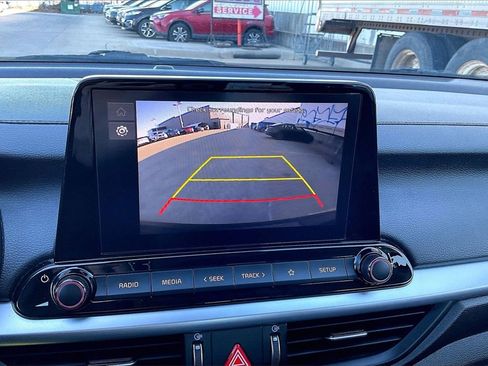 Certified 2023 Kia Forte LXS image 21