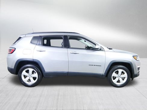 Used 2018 Jeep Compass Latitude w/ Popular Equipment Group image 8