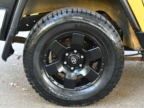 Used 2007 Toyota FJ Cruiser 2WD image 24