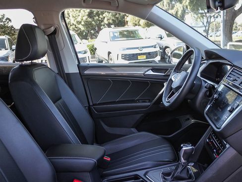 Used 2024 Volkswagen Tiguan Wolfsburg Edition image 17