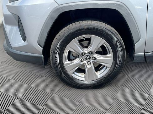 Used 2023 Toyota RAV4 XLE w/ Convenience Package FWD image 11