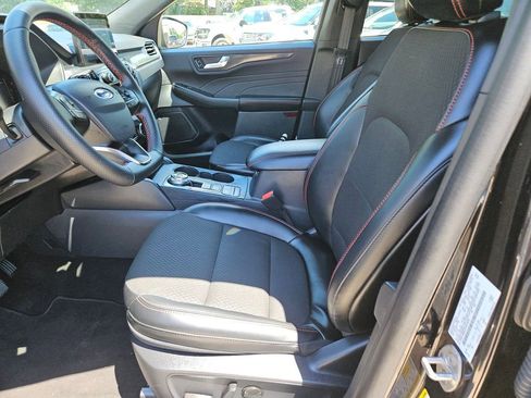 Used 2025 Ford Escape ST-Line AWD/4WD image 14