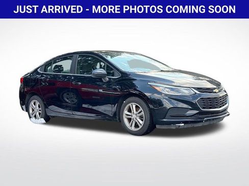 Used 2016 Chevrolet Cruze LT w/ Convenience Package image 1