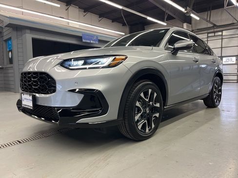 Used 2026 Honda HR-V EX-L image 3