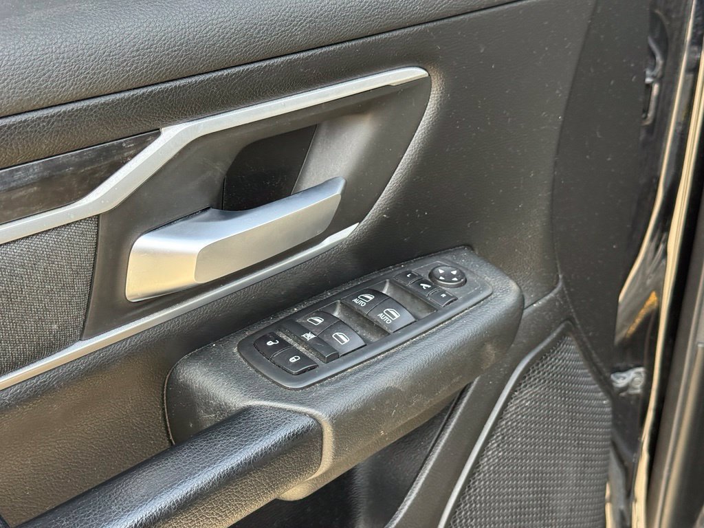 Used 2020 RAM 1500 Big Horn AWD/4WD image 13