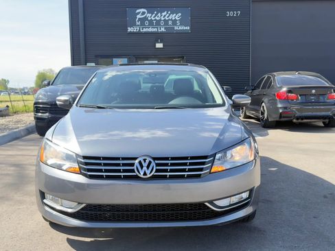 Used 2013 Volkswagen Passat TDI SEL Premium FWD image 3