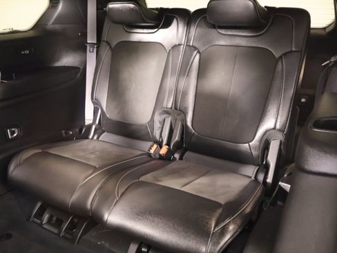 Used 2023 Jeep Grand Cherokee L Laredo AWD/4WD image 13