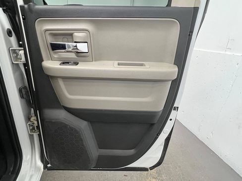 Used 2012 RAM 1500 Classic SLT AWD/4WD image 13