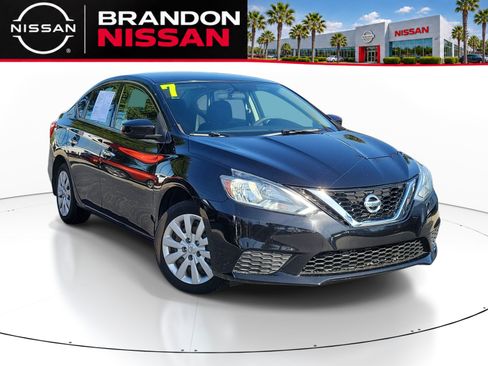 Used 2017 Nissan Sentra SV FWD image 1