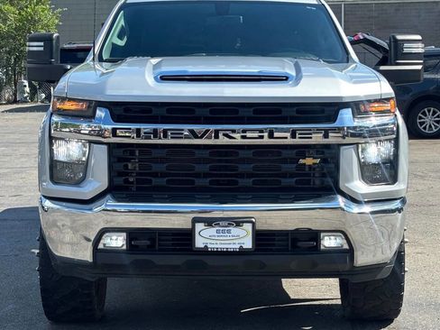 Used 2021 Chevrolet Silverado 3500 LT w/ Convenience Package AWD/4WD image 3