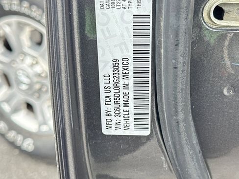 Used 2024 RAM 2500 Big Horn image 35