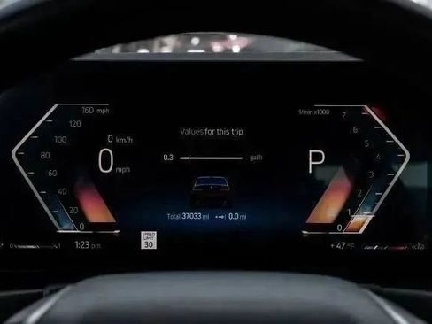 Used 2024 BMW 330i Sedan image 25