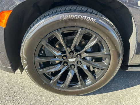 Used 2023 Cadillac Escalade Sport w/ LPO, ONYX Package image 27