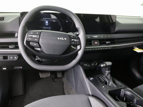 New 2026 Kia K4 LXS image 9