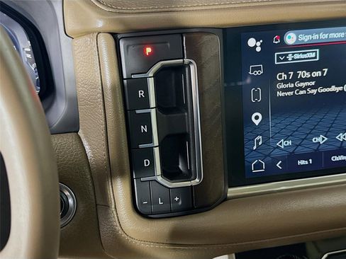 Certified 2023 GMC Yukon XL Denali AWD/4WD image 19