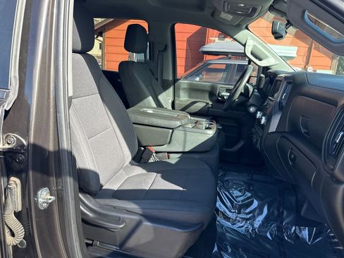 Used 2021 GMC Sierra 3500 4x4 Crew Cab w/ Gooseneck/5TH Wheel Package image 15