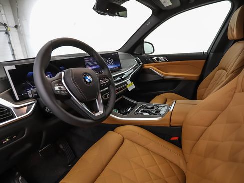 New 2026 BMW X5 xDrive40i w/ Climate Comfort Package AWD/4WD image 10