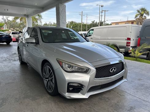 Used 2017 INFINITI Q50 Sport AWD/4WD image 6