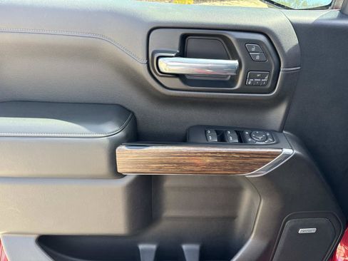 Used 2020 Chevrolet Silverado 1500 High Country w/ Technology Package image 13