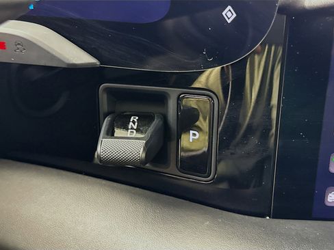 Used 2020 Porsche Taycan 4S w/ Premium Package image 17