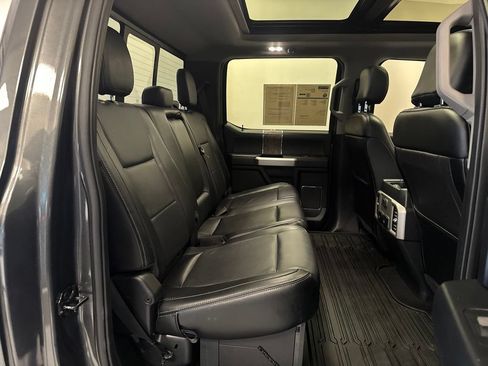Used 2019 Ford F250 Lariat w/ Lariat Ultimate Package AWD/4WD image 19