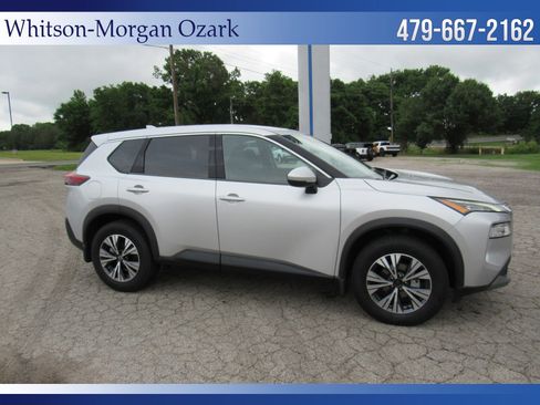 Used 2022 Nissan Rogue SV AWD/4WD image 21