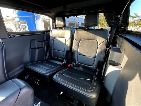 Used 2023 Ford Bronco Badlands image 27