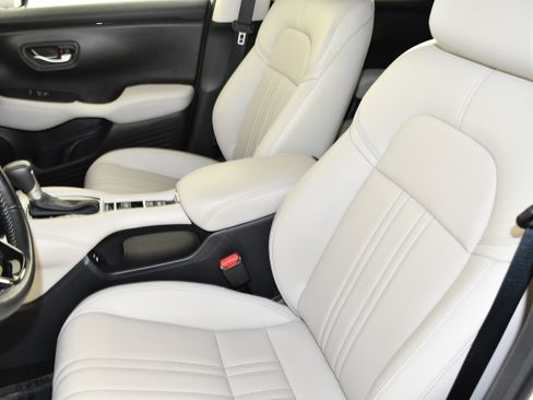 Certified 2025 Honda HR-V EX-L image 38