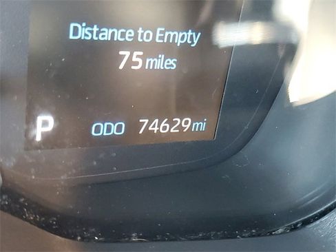 Used 2022 Toyota Corolla LE image 31