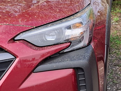 Used 2025 Subaru Outback Premium image 4