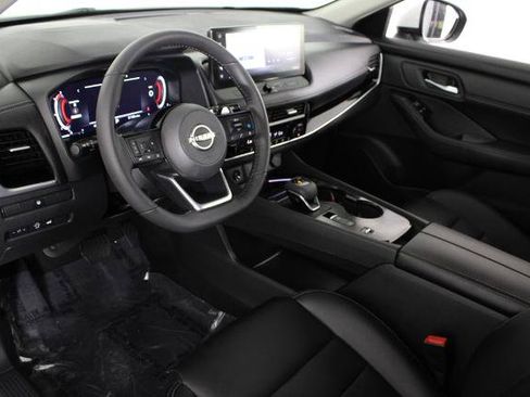 Certified 2024 Nissan Rogue SL FWD image 20