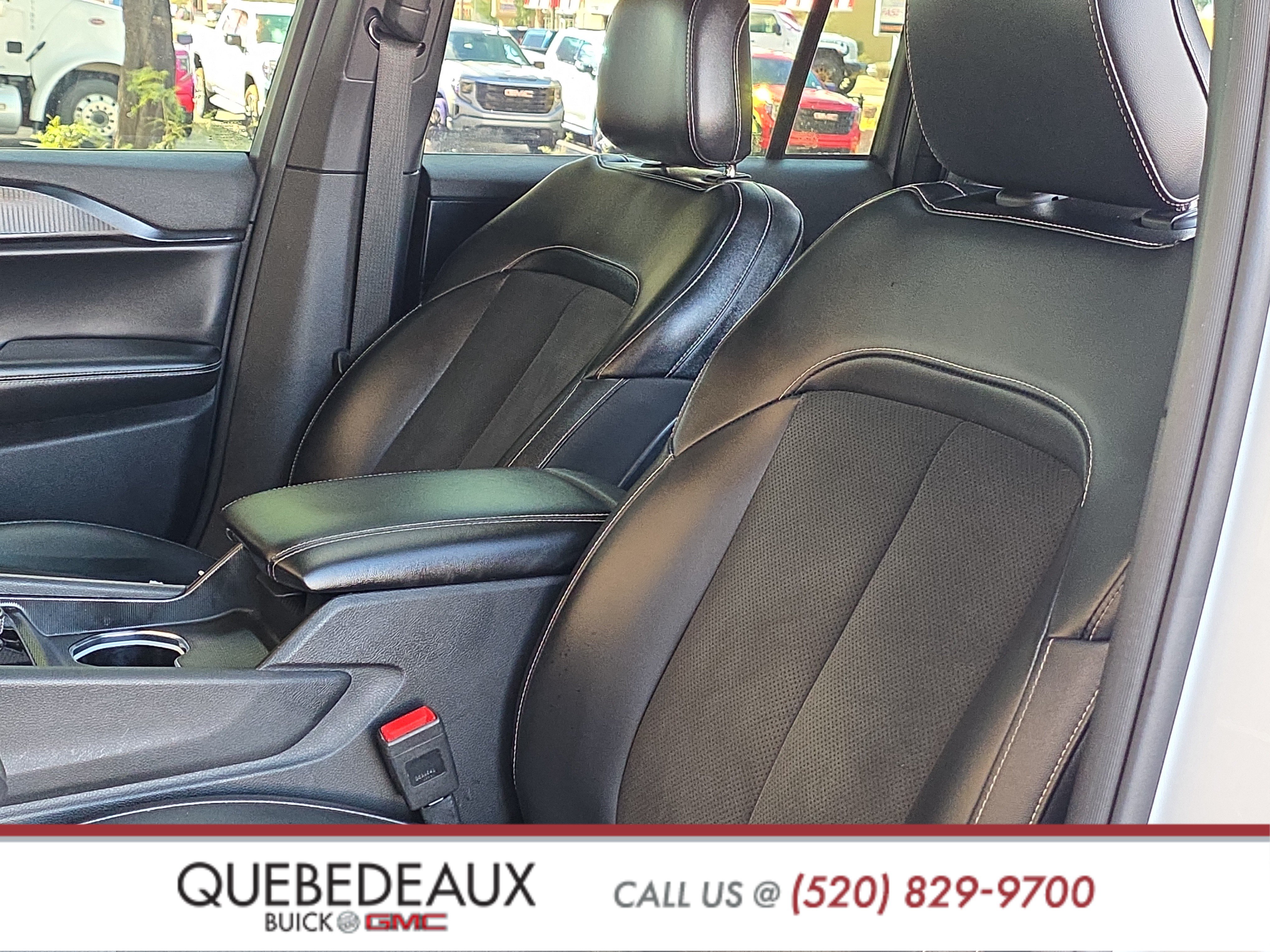 Used 2023 Jeep Grand Cherokee Altitude AWD/4WD image 13