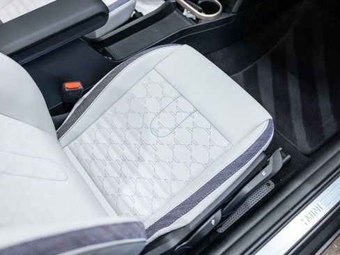 Used 2025 MINI Cooper S image 28