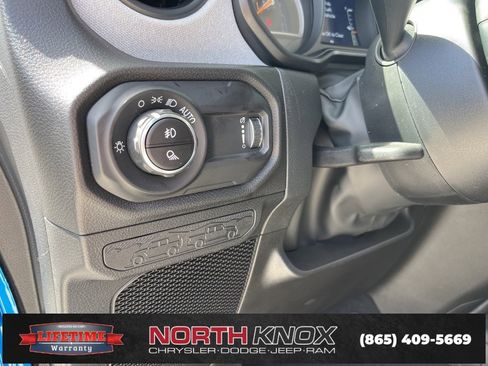 New 2025 Jeep Gladiator Sport image 7