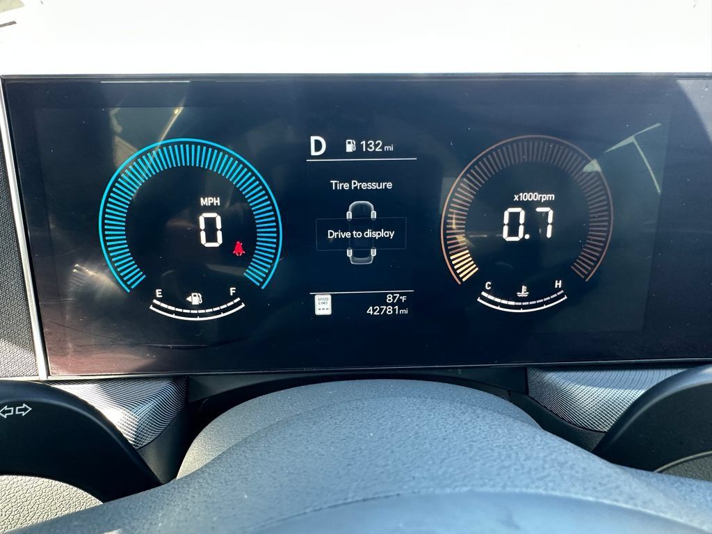 Used 2025 Hyundai Sonata SEL FWD image 21