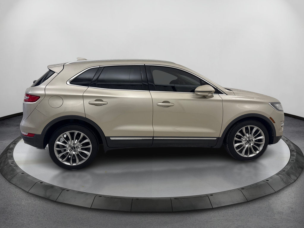 Used 2017 Lincoln MKC Reserve FWD image 4