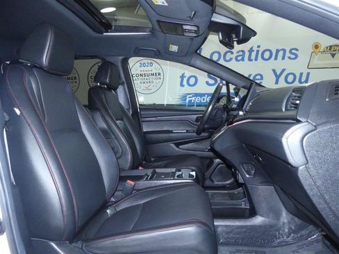 Used 2025 Honda Odyssey Sport-L image 8