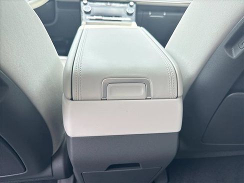 Certified 2026 Hyundai Santa Fe SE FWD image 17