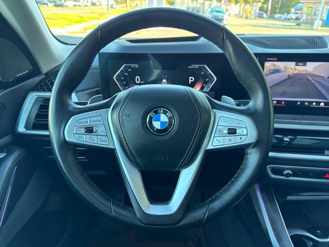 Used 2024 BMW X7 xDrive40i w/ Premium Package AWD/4WD image 10