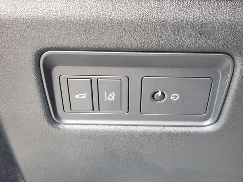 Used 2017 Land Rover Range Rover Long Wheelbase Supercharged image 22