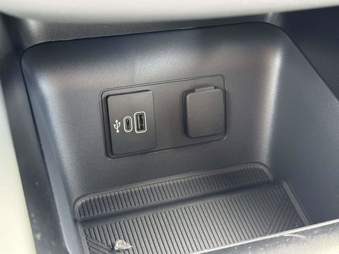 New 2026 Ford Explorer Active AWD/4WD image 27
